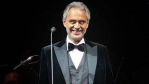 Andrea BOCELLI en concert à Milan...complètement seul